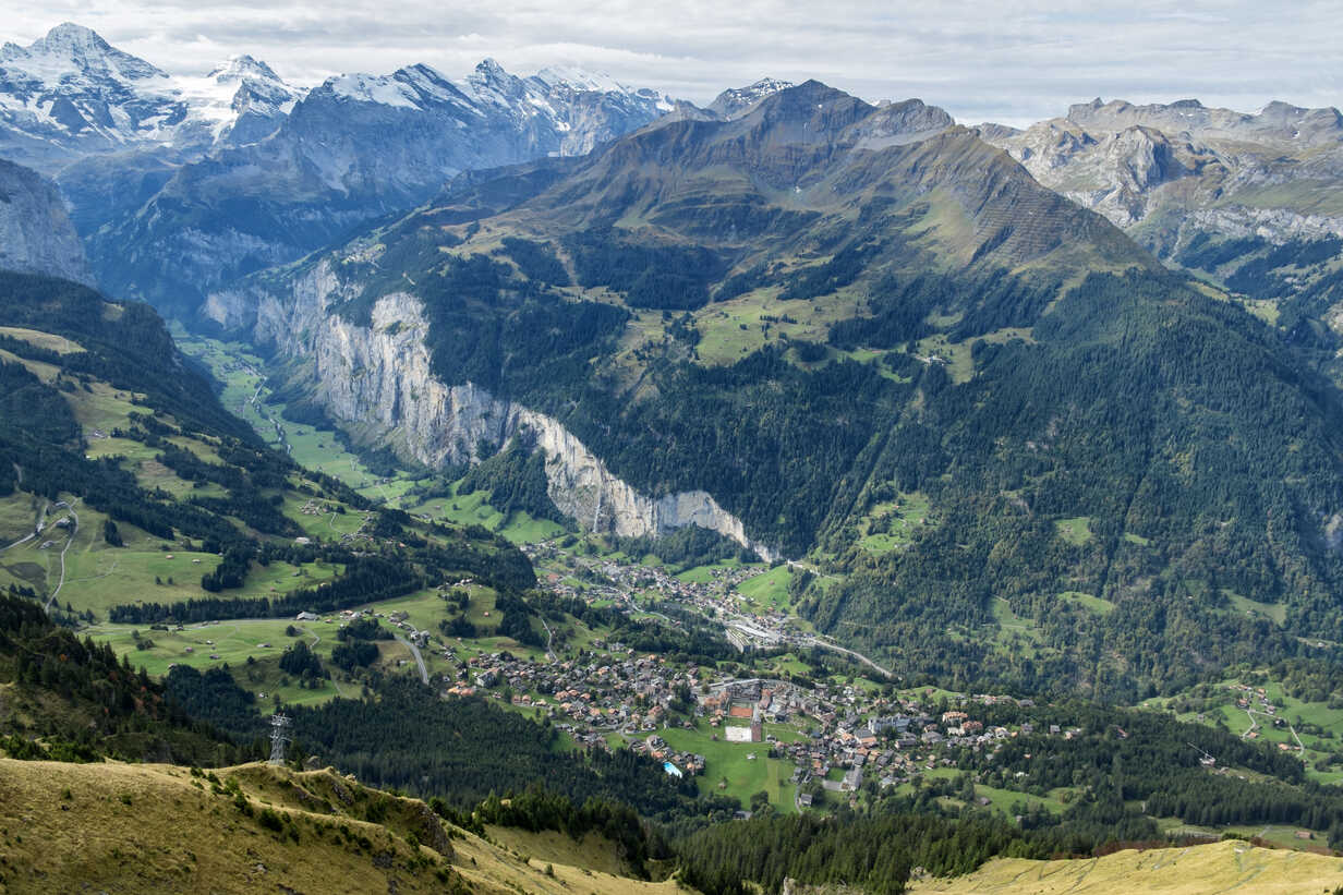 Switzerland Berner Oberland View From Maennlichen To Lauterbrunner Valley Elf000553 Markus Keller Westend61