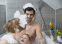 Father Having Fun With Sons In Bathtub Fmkf002551 Jo Kirchherr Westend61