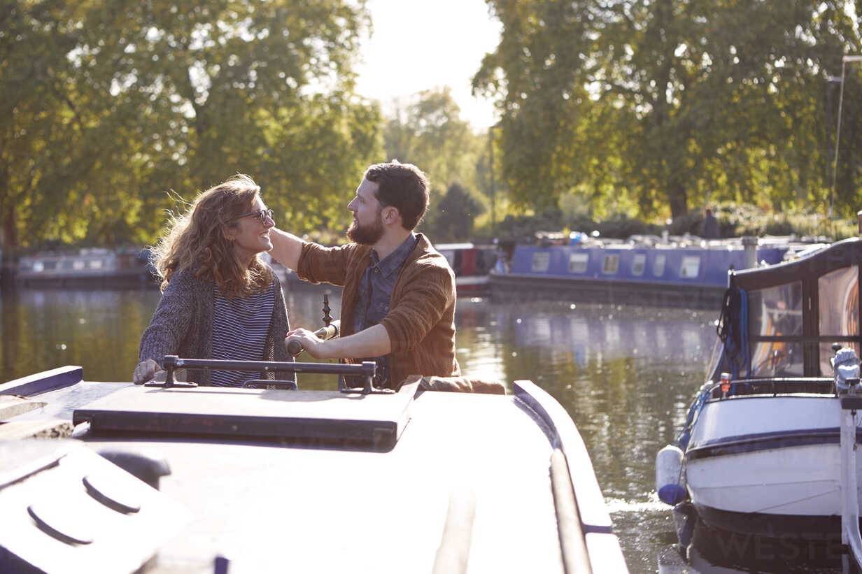 canal boat dating)