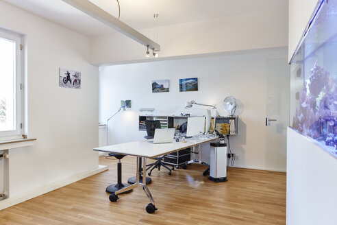 Interior Of A Modern Office Rhf02106 Rainer Holz Westend61