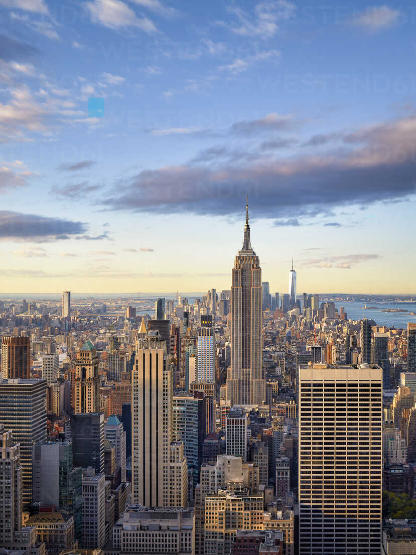 Lower Und Midtown Manhattan Skyline Bei Sonnenaufgang New York City New York Vereinigte Staaten Stockfoto