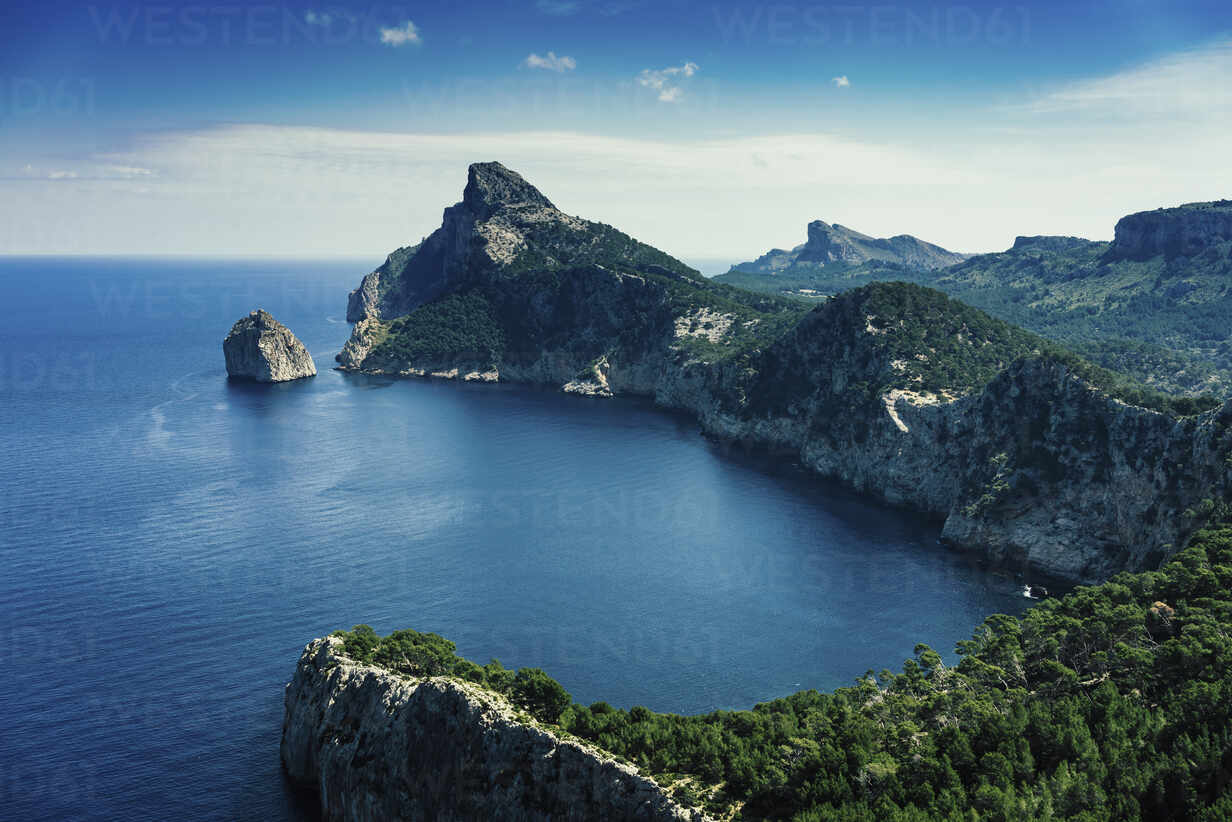 Sunny Scenic Ocean And Cliff View Cap De Formentor Mallorca Balearic Islands Spain Stockphoto