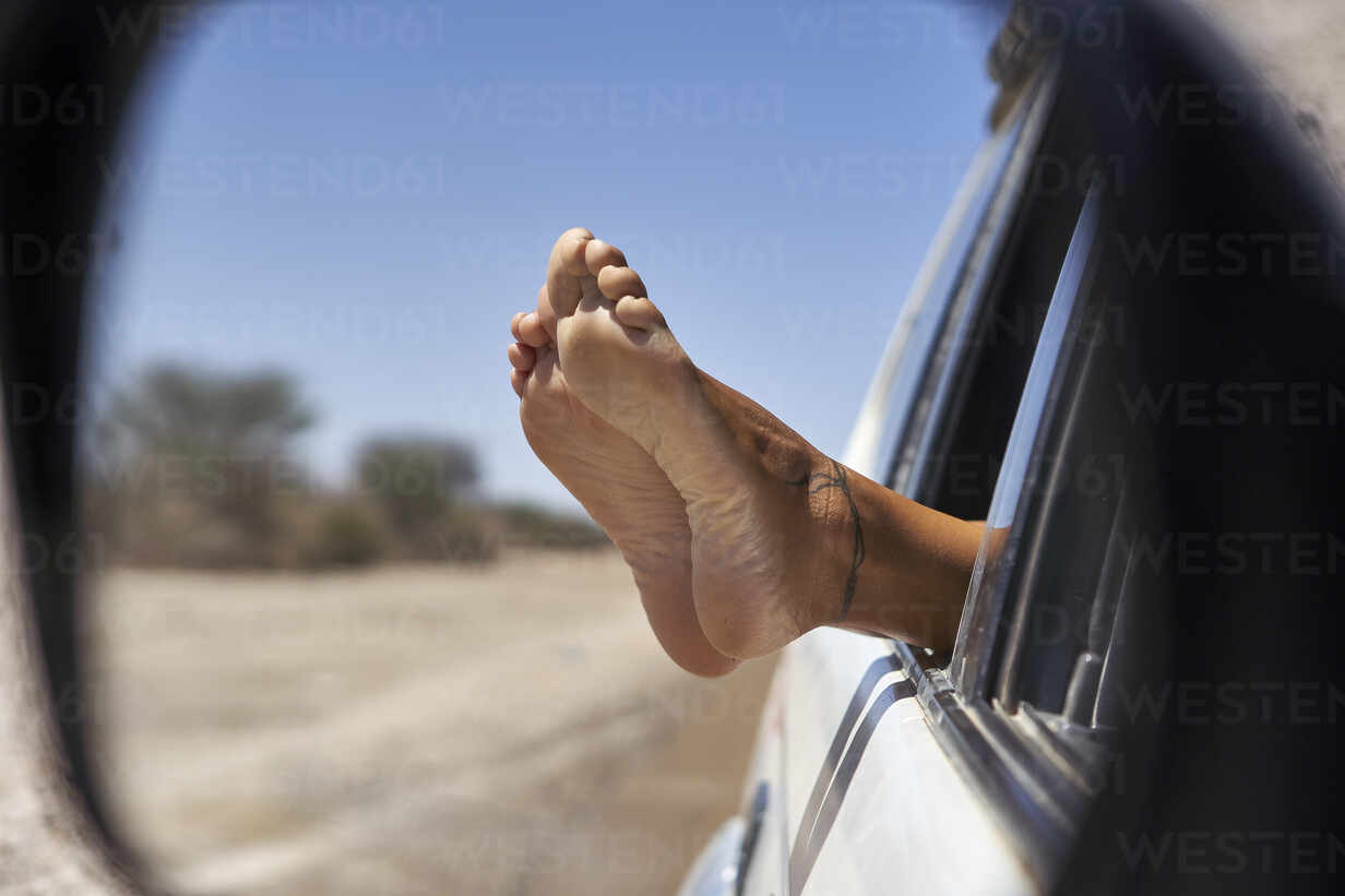 Womans Feet Leaning Out Of The Car Window VEGF00857 VeamWestend61